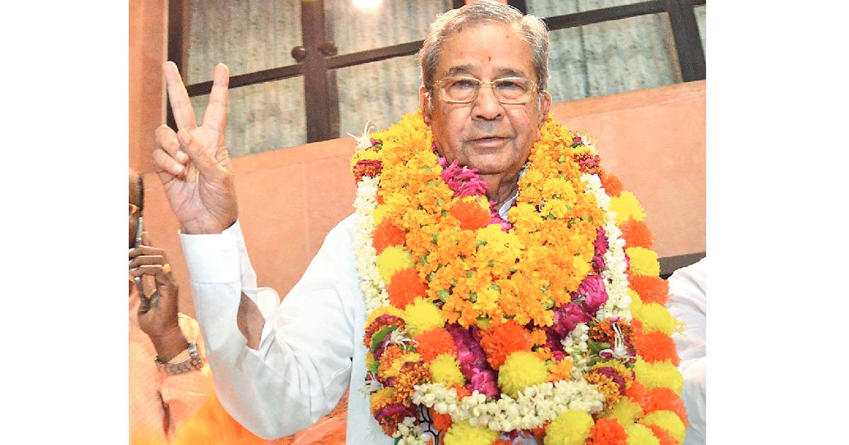 Cong proves its claim, BJP gets 1, Chandra fails to make a dent